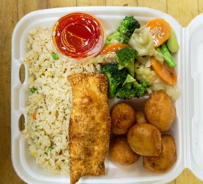 Canadian-Chinese combination dinner from Mayflower Chinese Food Delivery Service in Winnipeg